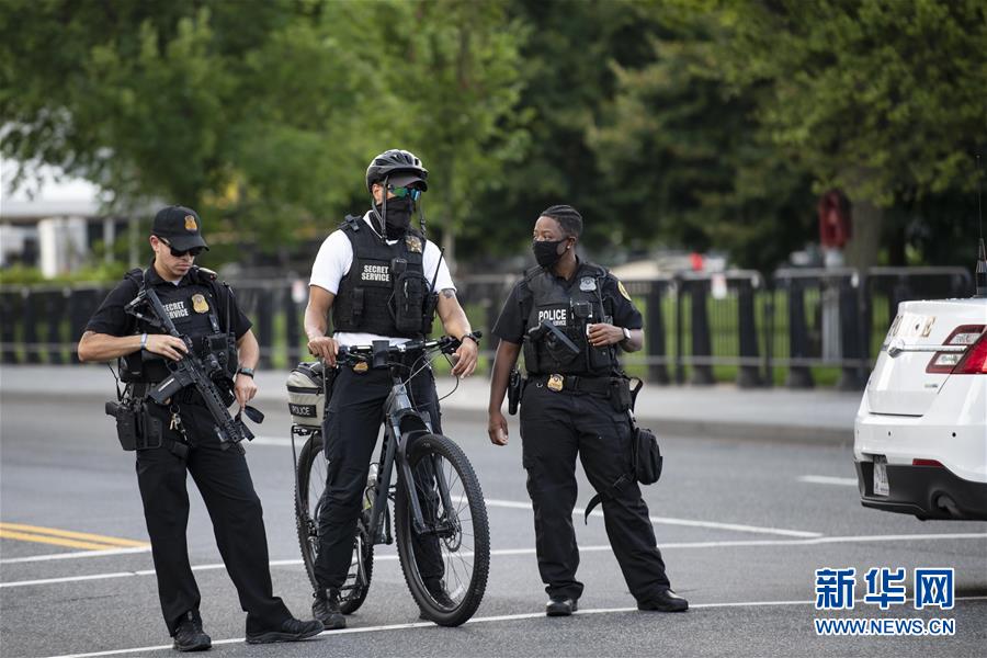 (国际)(3)白宫附近发生枪击事件 特朗普记者会被打断