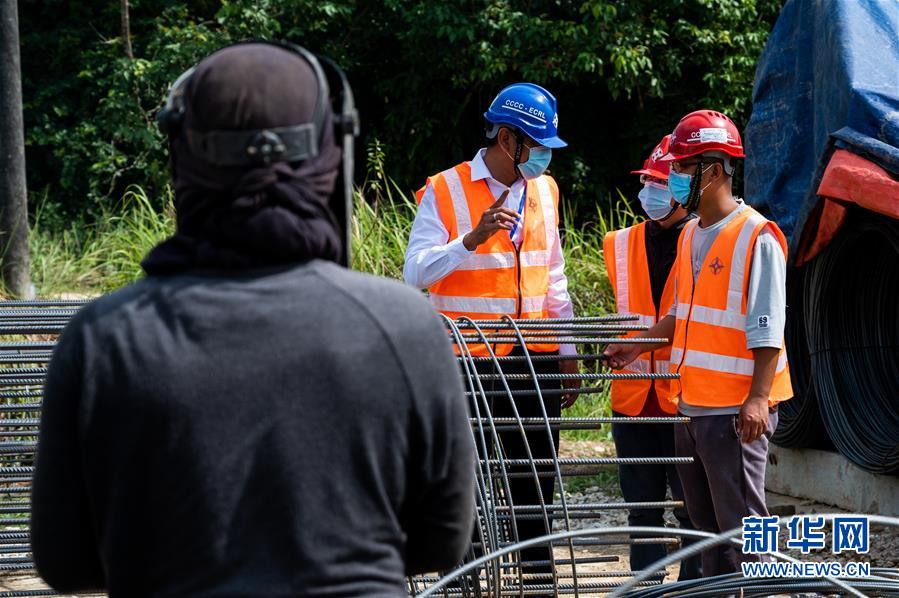 （国际&middot;图文互动）（12）&ldquo;回到施工现场的感觉不错&rdquo;&mdash;&mdash;中交建马来西亚东海岸铁路项目全面复工复产