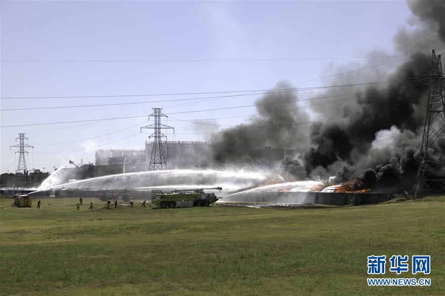 （国际）（6）美国得克萨斯州一存放塑料制品设施发生火灾 