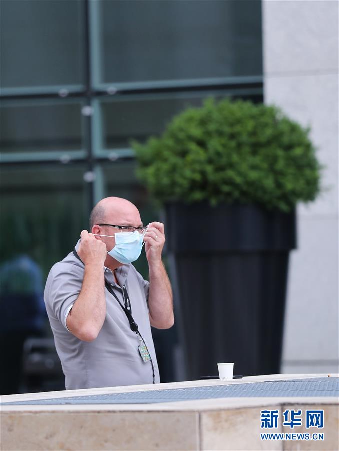 （国际）（8）法国计划在工作场所推广佩戴口罩