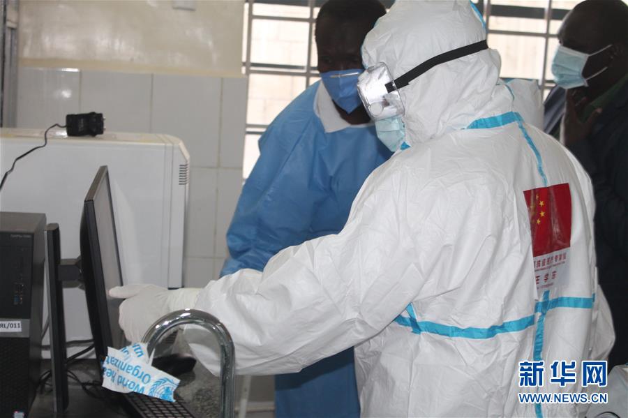 （全球抗疫进行时）（6）中国援南苏丹抗疫医疗专家组与当地医护人员交流抗疫经验