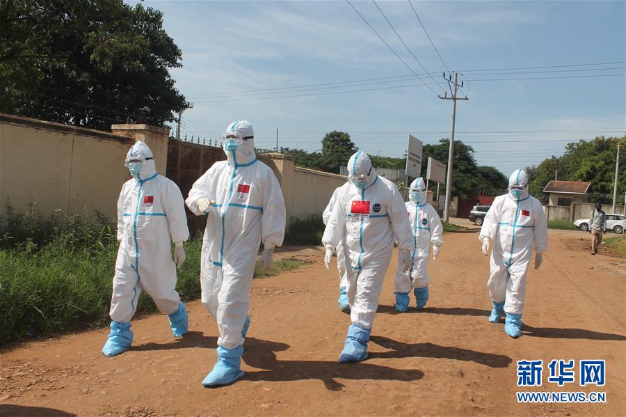 （全球抗疫进行时）（8）中国援南苏丹抗疫医疗专家组与当地医护人员交流抗疫经验