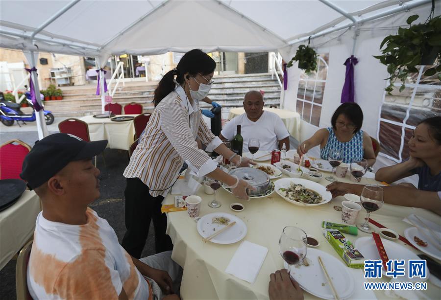 （国际疫情&middot;新华视界）（9）纽约华人酒楼&ldquo;变身&rdquo;大排档在疫情下重启