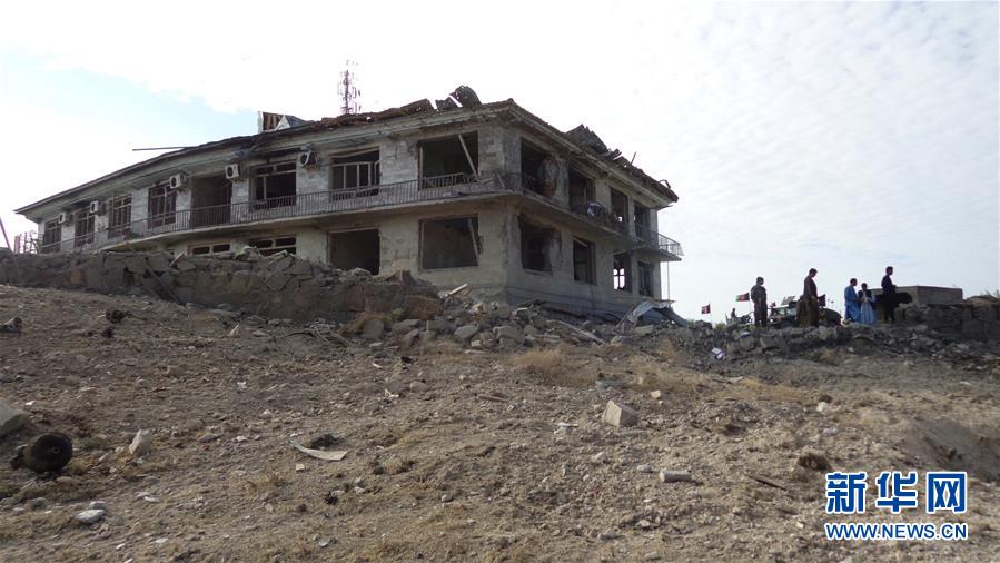 (国际)(2)阿富汗警察营地遇袭