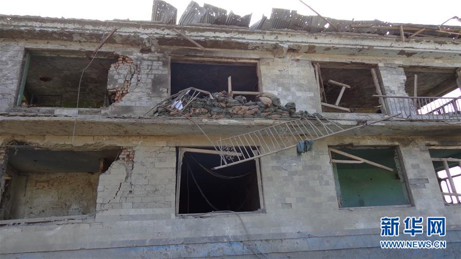 (国际)(3)阿富汗警察营地遇袭