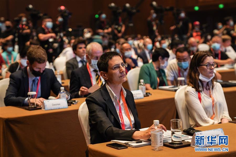 （体育&middot;2020服贸会）（8）2020年国际冬季运动（北京）博览会开幕式暨主论坛在北京国家会议中心举行