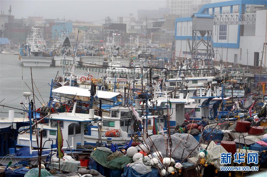 （国际）（2）台风“海神”过境韩国致2人失踪