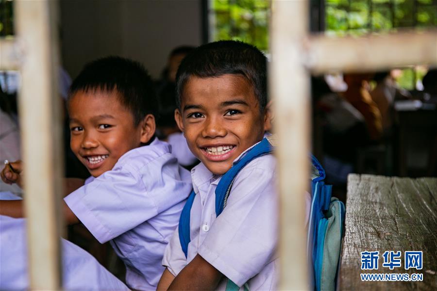 (国际·图文互动)(5)中老“软硬兼施”合作提升项目村减贫能力