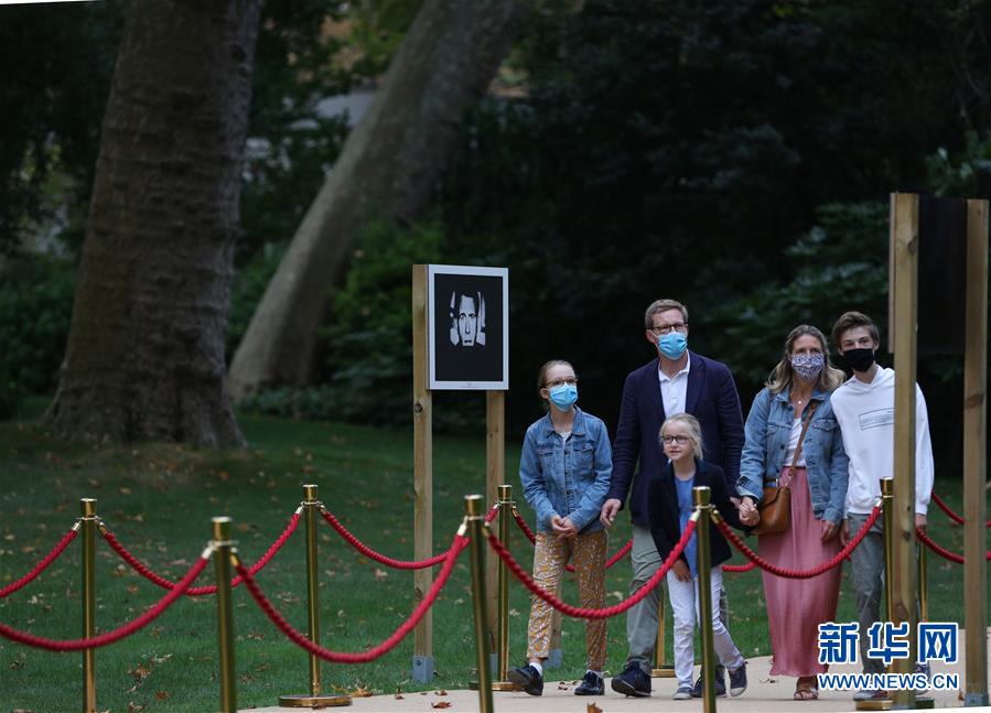 (国际)(8)疫情下的欧洲遗产日:参观法国总统府爱丽舍宫