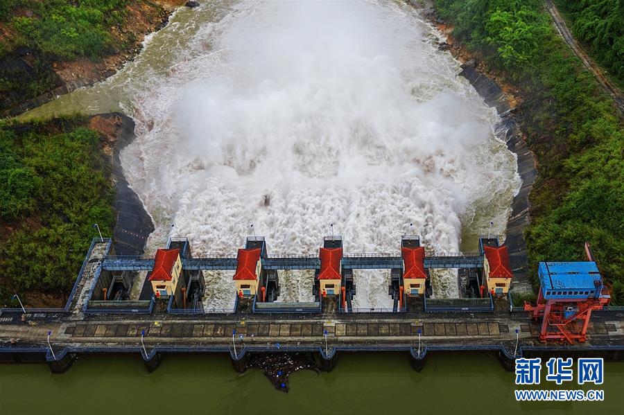（国际&middot;图文互动）（5）通讯：践行绿色发展　持续造福民生&mdash;&mdash;记中国华电柬埔寨额勒赛水电站项目