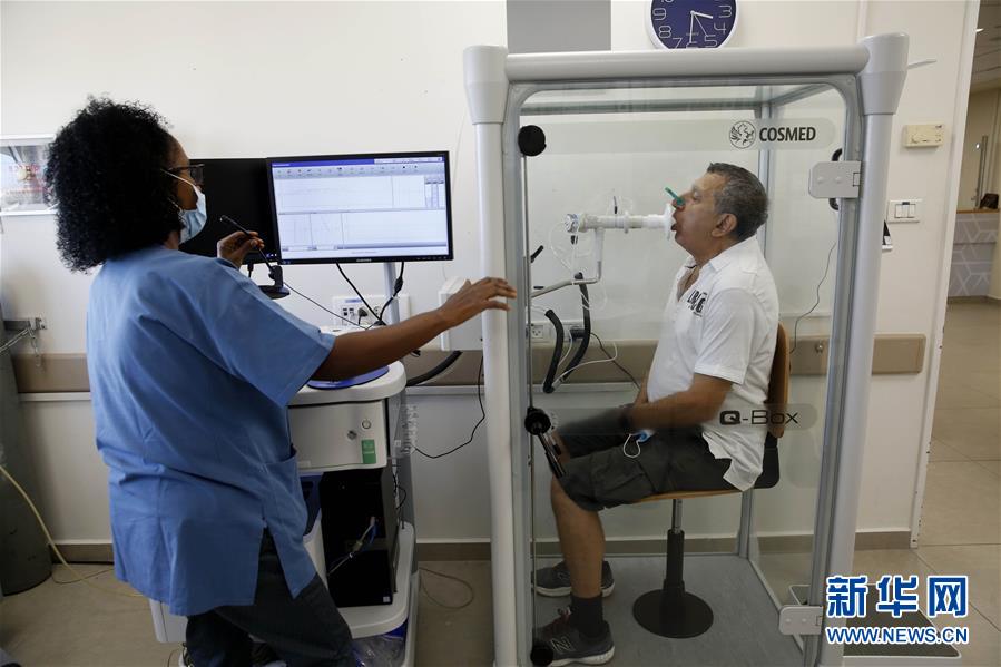 （国际疫情）（5）以色列：新冠康复患者接受肺部检查