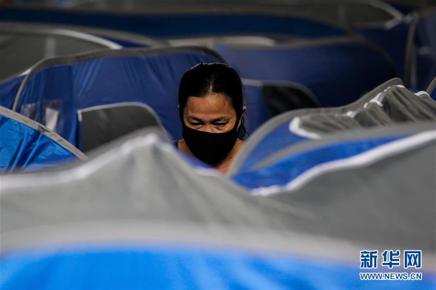 （国际）（10）台风&ldquo;天鹅&rdquo;登陆菲律宾 约百万居民被疏散