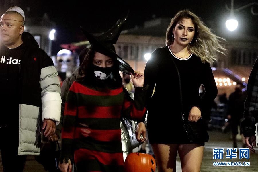 （国际）（8）美国多地庆祝万圣夜 