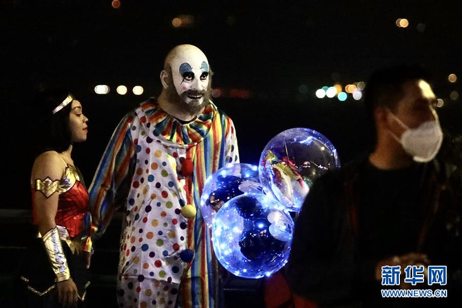 （国际）（12）美国多地庆祝万圣夜 