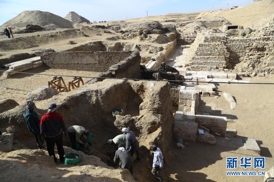 埃及发掘出4300年前古埃及王后陵庙
