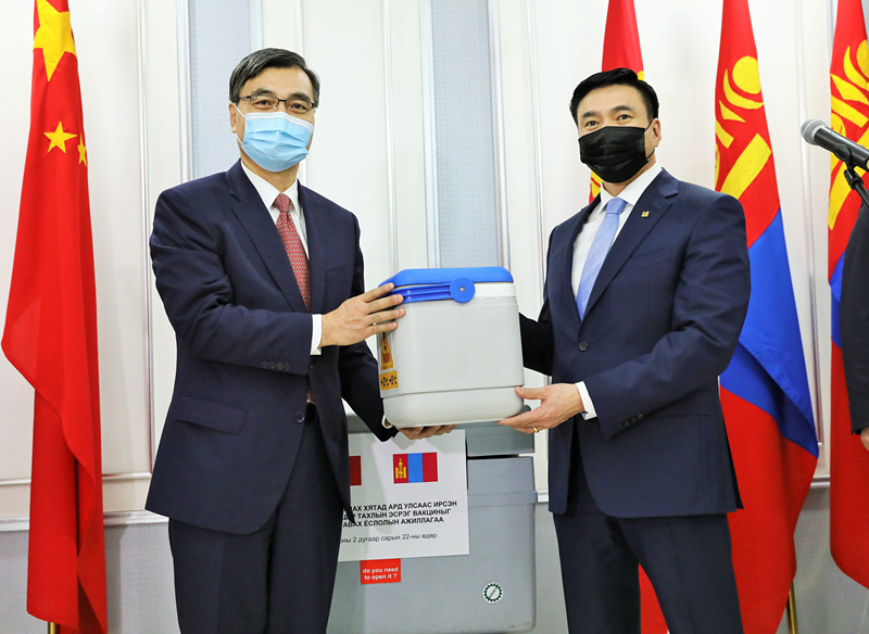 共克时艰！中国援助蒙古国新冠疫苗运抵乌兰巴托