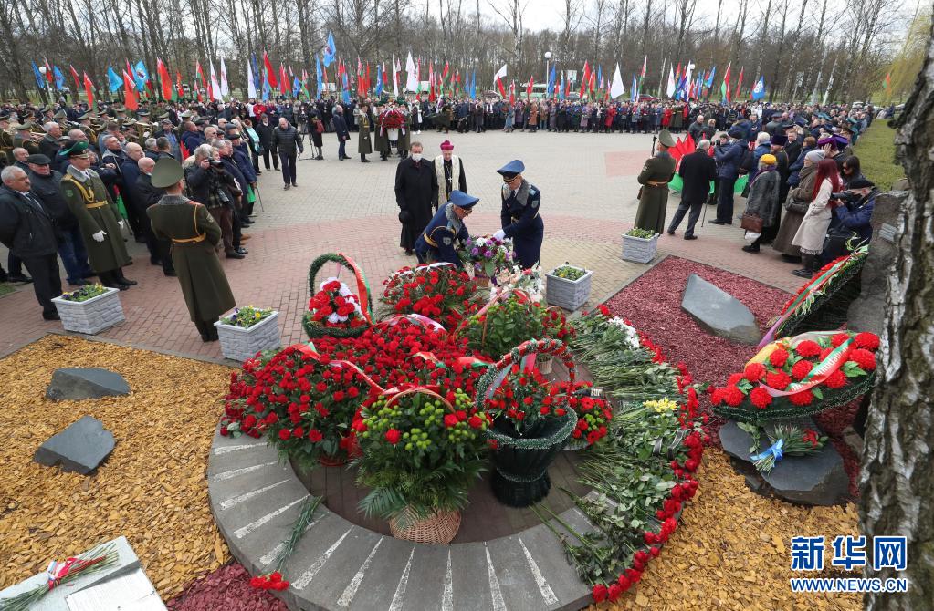 白俄罗斯举行悼念活动 纪念切尔诺贝利核事故35周年