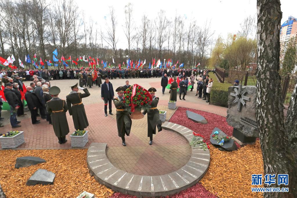 白俄罗斯举行悼念活动 纪念切尔诺贝利核事故35周年