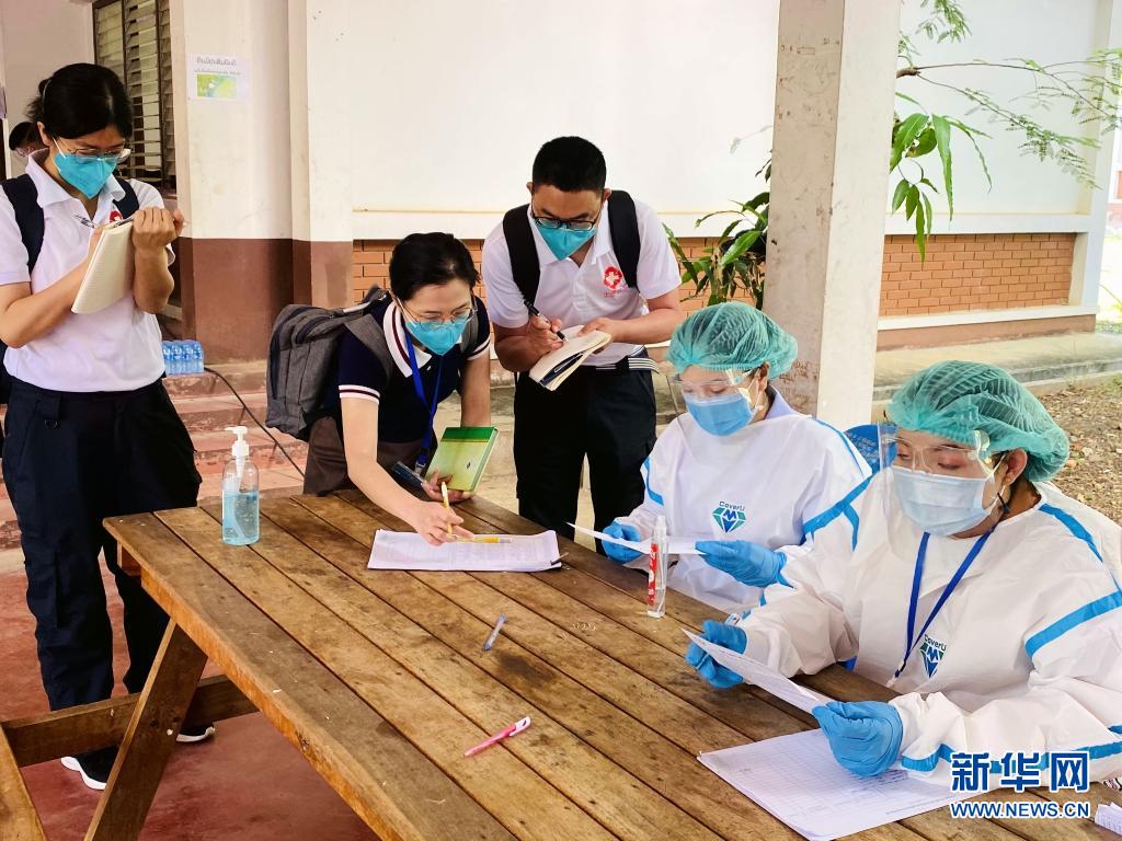 中国抗疫专家组在老挝北部指导疫情防控赢赞誉