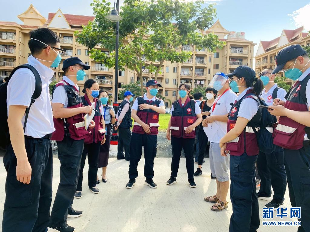 中国抗疫专家组在老挝北部指导疫情防控赢赞誉