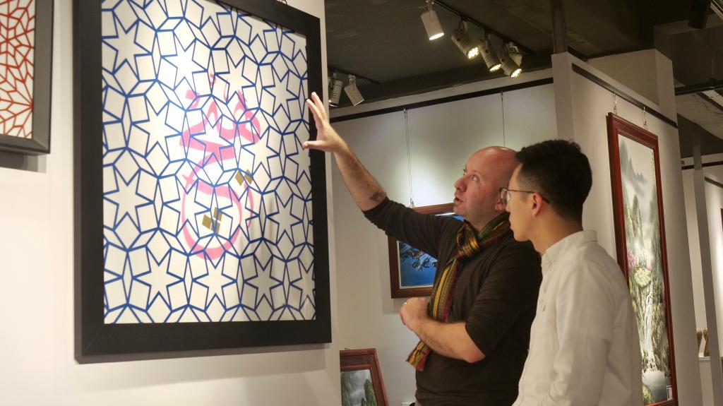 全球连线｜历史与现代、融合与创新：一位土耳其艺术家眼中的“瓷都”魅力与机遇