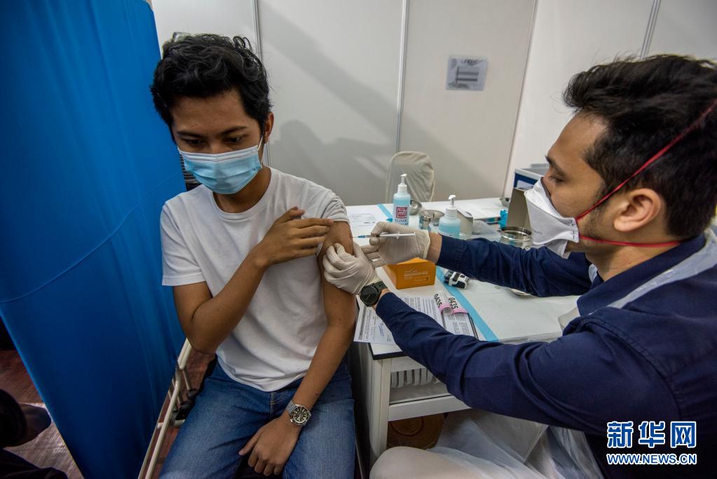 疫情：马来西亚累计新冠确诊病例超70万例