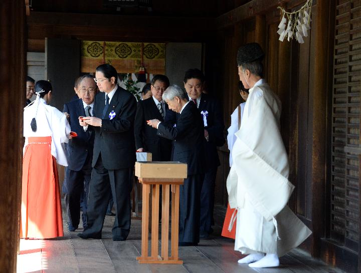 又拜鬼！76年后日本离真实历史越来越远