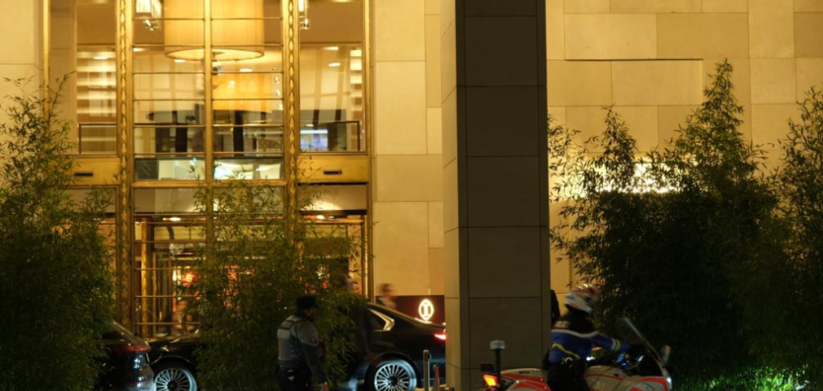 俄美乌日内瓦首日会谈结束 媒体称气氛紧张