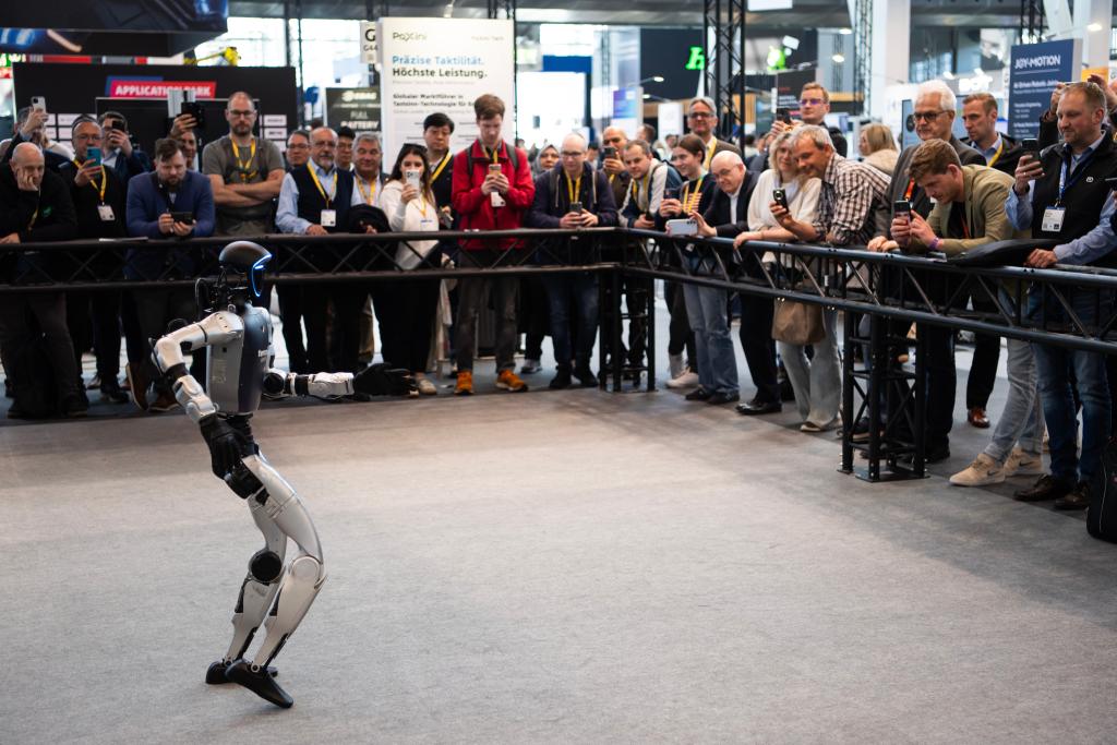 德国abi什么国际观察丨从汉诺威工博会看全球工业AI三个“进行时”_https://www.jmylbn.com_新闻资讯_第1张