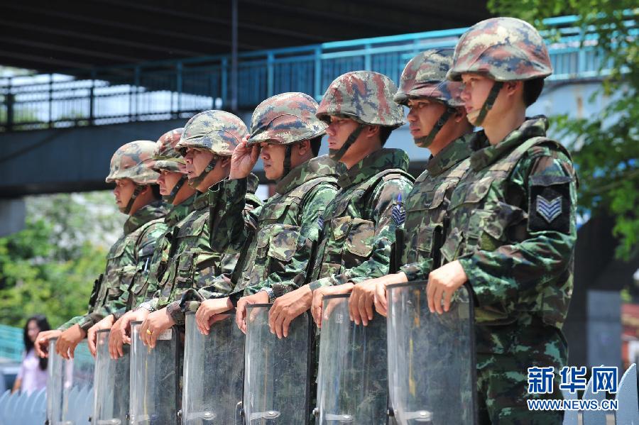 泰國軍方戒嚴後首次斡旋 實拍會談現場