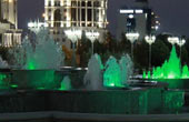 土库曼斯坦首都的彩色喷泉