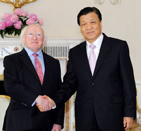 刘云山对爱尔兰进行正式访问