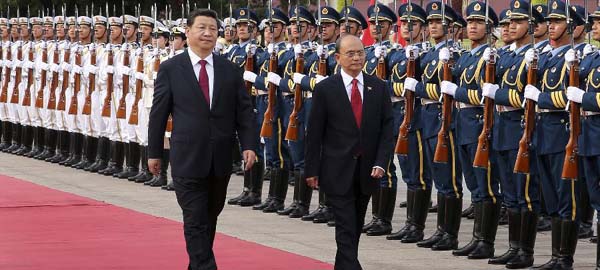 习近平同缅甸总统吴登盛举行会谈