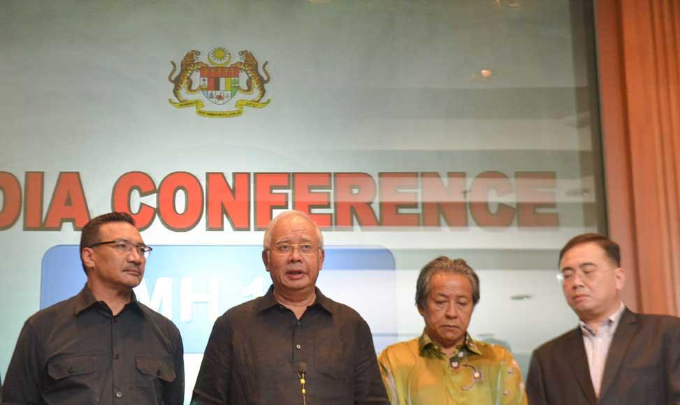 马来西亚总理说失事马航客机飞行路线应属安全