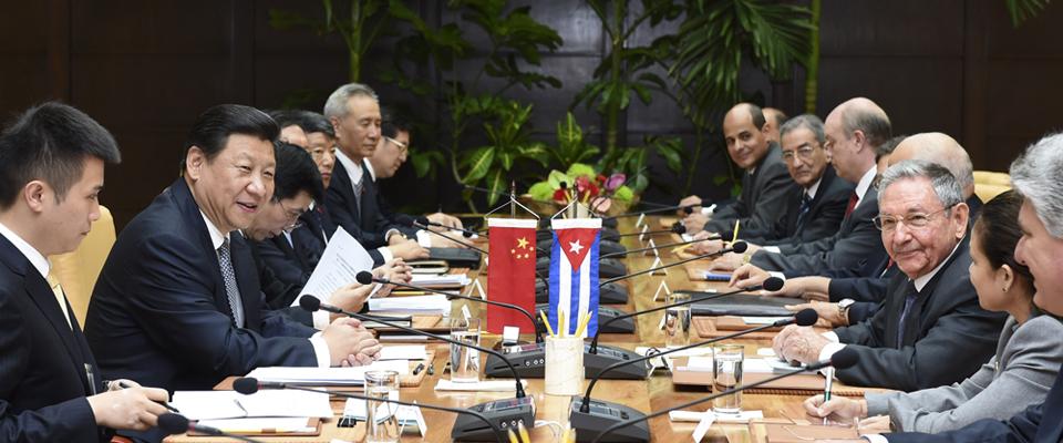 习近平同劳尔&middot;卡斯特罗举行会谈