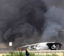 利比亚乱作一团谁之过？