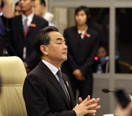 外长非正式接触拷问安倍诚意