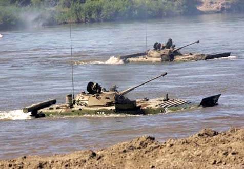 俄军演敲打日本虚伪外交