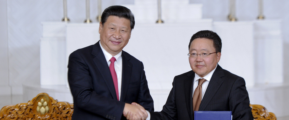 习近平同蒙古国总统额勒贝格道尔吉共同签署联合宣言