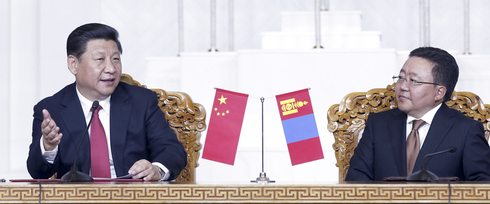 习近平同蒙古国总统额勒贝格道尔吉共同会见记者