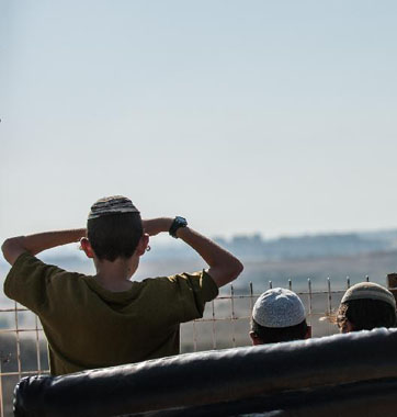 巴以停火破产 加沙再燃战火_寰球立方体