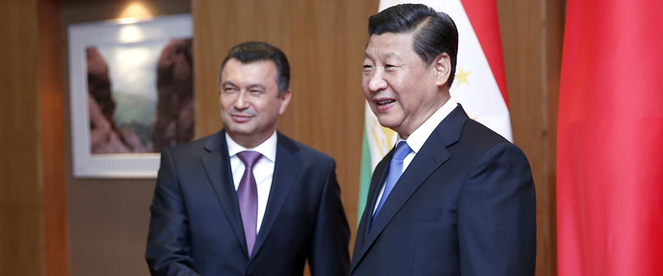 习近平会见塔吉克斯坦总理拉苏尔佐达