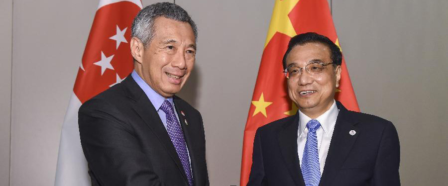 [资料图片]李克强会见新加坡总理李显龙