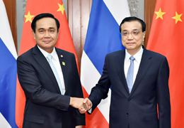 【总理出访微镜头】让泰国铁路不再&ldquo;囧&rdquo;