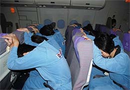 系好安全带，记住安全门