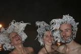 加拿大遊客零下30度室外泡溫泉 頭髮結冰宛如發膠定型