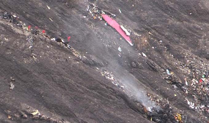 德翼航空客机坠毁飞机残骸照片曝光