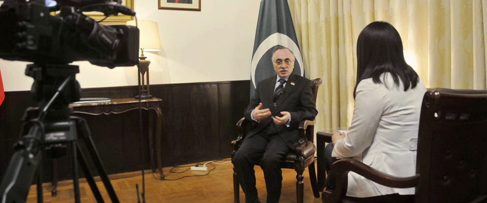 巴基斯坦駐華大使哈立德接受新華網獨家專訪