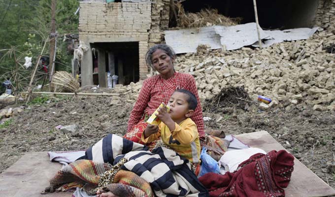 尼泊尔幸存的童真