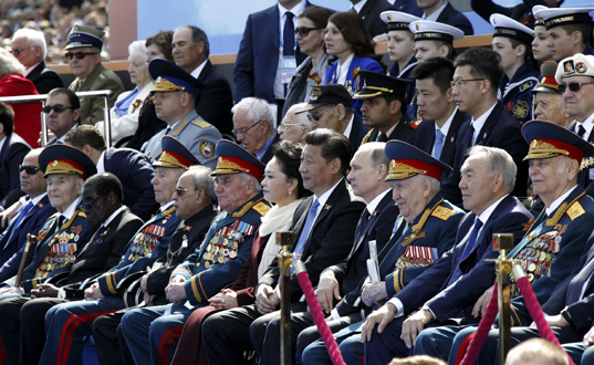 習近平出席俄羅斯紀念衛國戰爭勝利70周年慶典